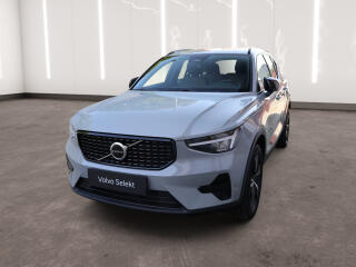 Volvo XC40 Plus, B3 Mild hybrid