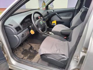 Škoda Octavia 1,6 MPI combi - náhled 11