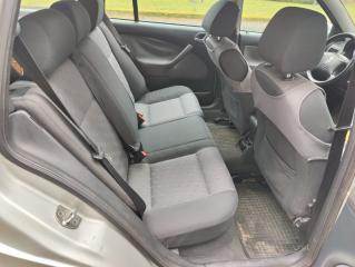 Škoda Octavia 1,6 MPI combi - náhled 16