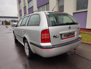 Škoda Octavia 1,6 MPI combi - náhled 3