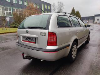 Škoda Octavia 1,6 MPI combi - náhled 5