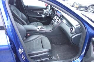 Mercedes-Benz Třídy C 220 CDi,ČR,1 MAJ.,4M,AMG. - náhled 12