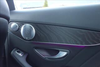 Mercedes-Benz Třídy C 220 CDi,ČR,1 MAJ.,4M,AMG. - náhled 19