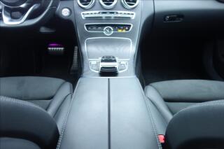 Mercedes-Benz Třídy C 220 CDi,ČR,1 MAJ.,4M,AMG. - náhled 25