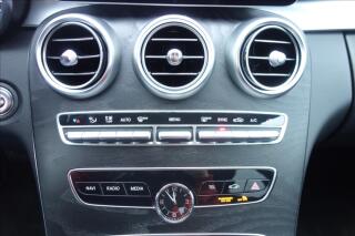 Mercedes-Benz Třídy C 220 CDi,ČR,1 MAJ.,4M,AMG. - náhled 31