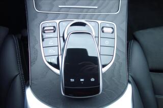 Mercedes-Benz Třídy C 220 CDi,ČR,1 MAJ.,4M,AMG. - náhled 33