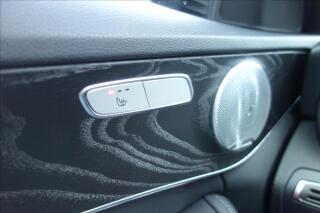 Mercedes-Benz Třídy C 220 CDi,ČR,1 MAJ.,4M,AMG. - náhled 41