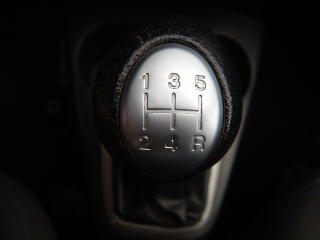 Mazda 2 1.4i, KLIMA, TAŽNÉ - náhled 21