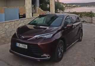 Toyota Sienna XLE 2.5 HYBRID AWD, 7 M�ST