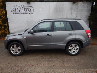Suzuki Grand Vitara 1.9 DDiS, TA�N�, KLIMA