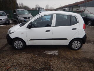 Hyundai i10 1.1i, SERVO