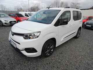Toyota ProAce City Verso 1.2T,81kw,Family,7m�st,1maj.�R