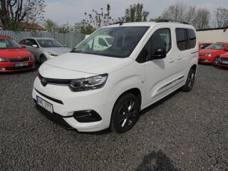 Toyota ProAce City Verso 1.2T,81kw,Family,7m�st,1maj.�R