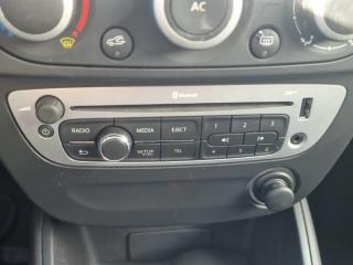 Renault Fluence (2014) 1.6 SCe 82 kW Life - náhled 14