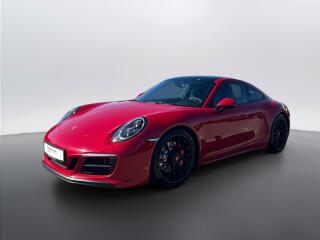 Porsche 911 Carrera 4 GTS Coupe