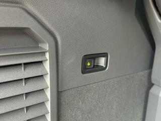 Volkswagen Multivan Long Life 1,5 TSI PHEW  4MOT - náhled 18