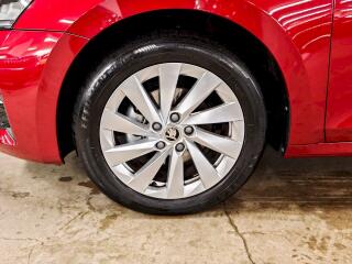 Škoda Octavia (2024) 1.5 TSI 85 kW DSG Selection - náhled 28