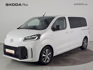 Toyota ProAce Verso 2.0D 106kW FAMILY WEBASTO 8S