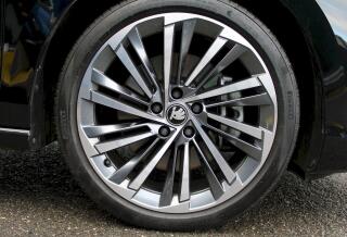 Škoda Superb (2025) L&K 2.0TDI / 142kW 4x4 7°DSG - náhled 24