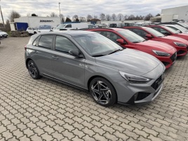 Hyundai i30 1.5 MT NLINE