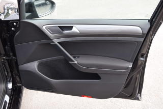 Volkswagen Golf Variant (2016) 1.4TSI 92kwCOMFORTLINE BMT NAV - náhled 27