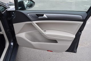 Volkswagen Golf Variant (2019) 1.5TSI 110kw STYLE DSG PÁDLA - náhled 39