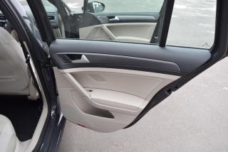 Volkswagen Golf Variant (2019) 1.5TSI 110kw STYLE DSG PÁDLA - náhled 43
