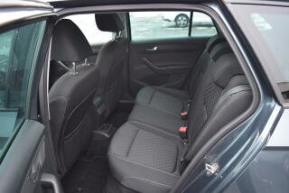 Škoda Fabia (2016) 1.2TSI 81kw AMBI ED. DRIVE TAŽ - náhled 17