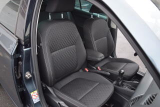 Škoda Fabia (2016) 1.2TSI 81kw AMBI ED. DRIVE TAŽ - náhled 37