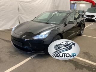 Tesla Model 3 RWD LED ACC       P�IPRAVUJEME