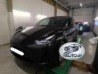 Tesla Model Y RWD LED ACC       P�IPRAVUJEME