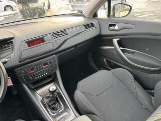 Citroën C5 (2010) Tourer Comfort 2.0 HDi 103kW - náhled 16