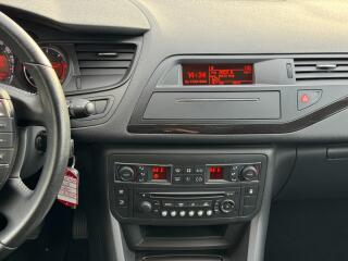 Citroën C5 (2010) Tourer Comfort 2.0 HDi 103kW - náhled 20
