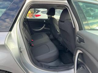 Citroën C5 (2010) Tourer Comfort 2.0 HDi 103kW - náhled 24