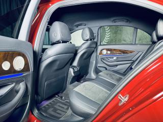 Mercedes-Benz Třídy E (2021) 450*4M*AMG*NEZ.TOP*AIRMATIC - náhled 37