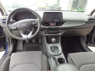 Hyundai i30 FASTBACK 1.0 T-GDI KLIMA, ESP - náhled 10