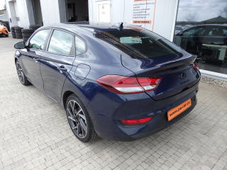Hyundai i30 FASTBACK 1.0 T-GDI KLIMA, ESP - náhled 4