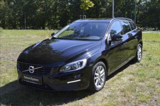 Volvo V60 2.0 T3 Momentum