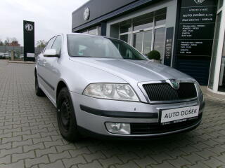 �koda Octavia 1.6i REZERVACE 
