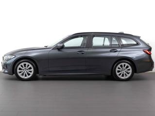 BMW Řada 3 (2021) 318d Touring - náhled 3