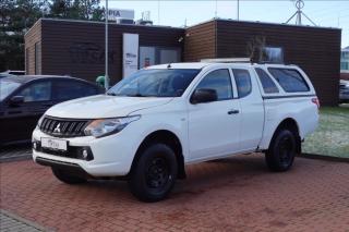 Mitsubishi L200 2.4 DI-D 4WD CLUB CAB  INVITE