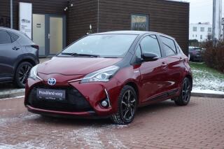 Toyota Yaris 1.5H Selection