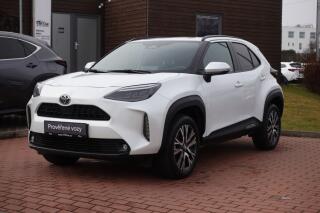 Toyota Yaris Cross 1.5 HEV Style 4x4 sada komplet