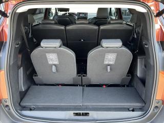 Peugeot 5008 1,2 PureTech  Allure Pack EAT8 - náhled 23