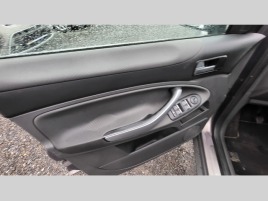 Ford Kuga 2.0TDCi CHAMPIONS EDITION - náhled 21