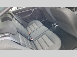 Škoda Octavia 1.6MPi CLASIC 1MAJITEL - náhled 19