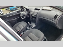 Škoda Octavia 1.6MPi CLASIC 1MAJITEL - náhled 20