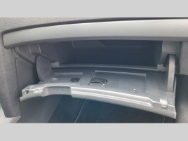 Škoda Octavia 1.6MPi CLASIC 1MAJITEL - náhled 22