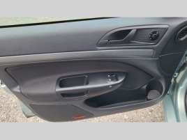 Škoda Octavia 1.6MPi CLASIC 1MAJITEL - náhled 23