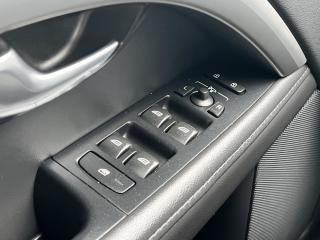 Volvo V70 2.0D D4 AUTOMAT KŮŽE KLIMA - náhled 12